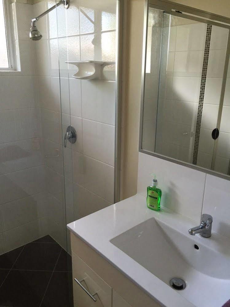 Holland Park Motel Brisbane Eksteriør bilde